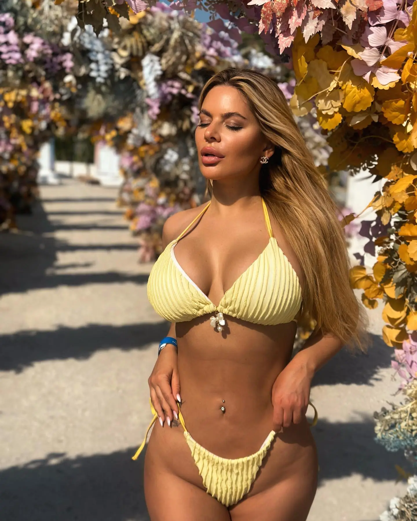 Discover Her Profile