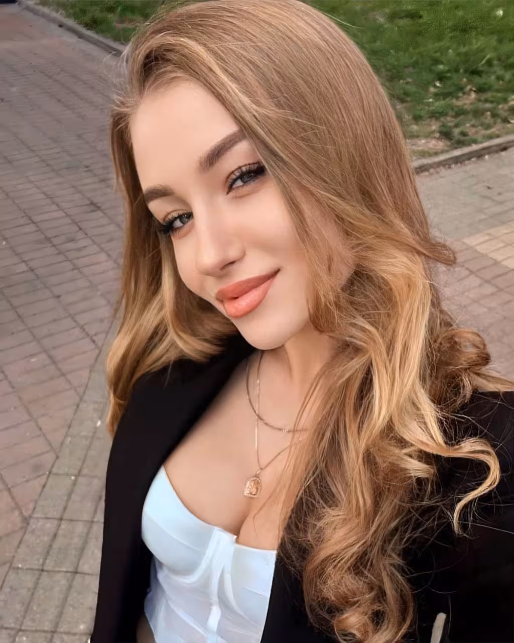 Discover Her Profile