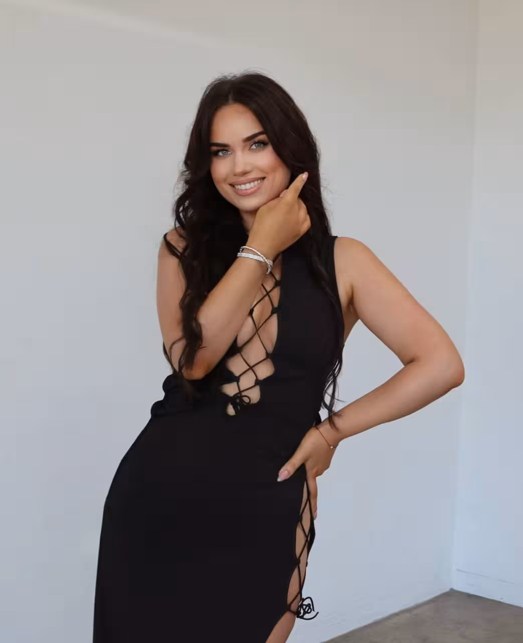 Discover Her Profile
