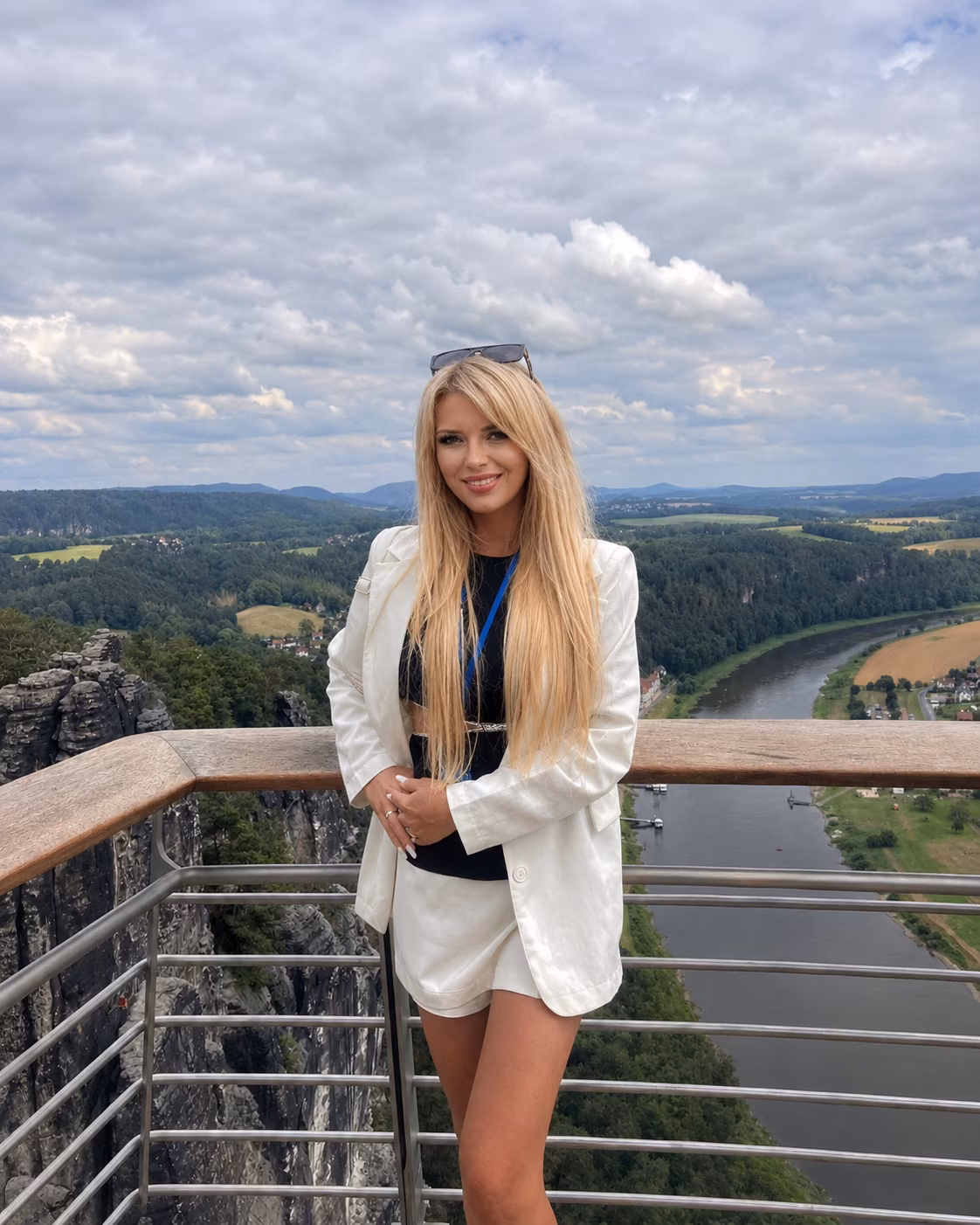 Larysa 42 Odesa Ukraine Looking for a stable relationship mail order bride