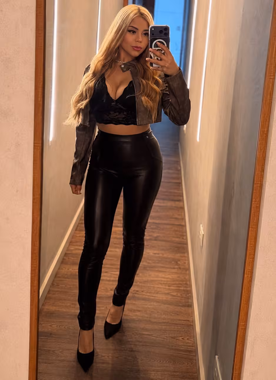 Discover Her Profile