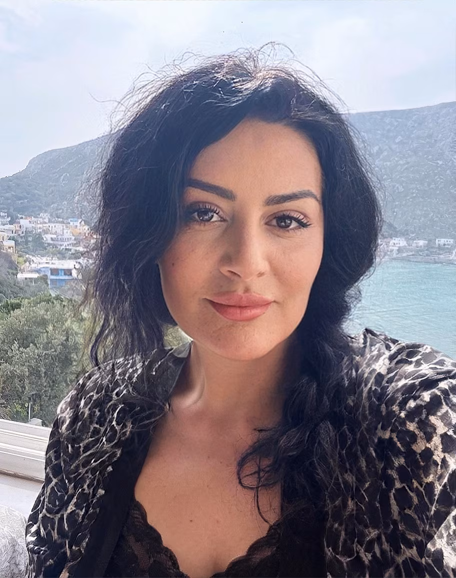 Discover Her Profile